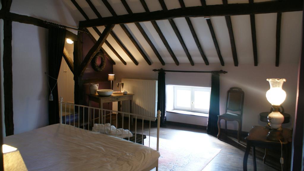 B&B Le Secret Du Bois Bourseigne-Vieille 외부 사진