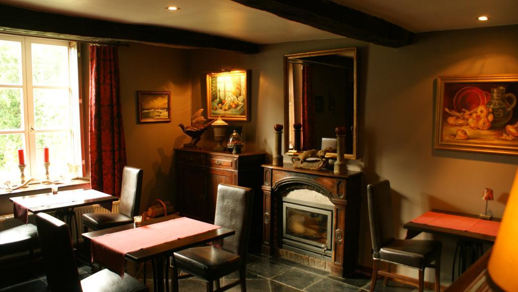 B&B Le Secret Du Bois Bourseigne-Vieille 외부 사진